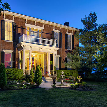 Maple Hill Manor Bed & Breakfast